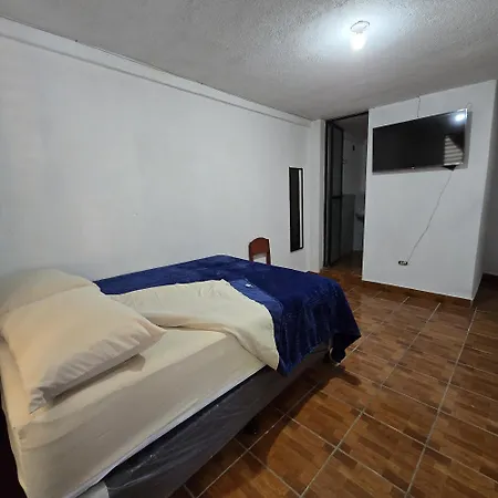 Apartamentos El Viajero Panajachel Exterior photo