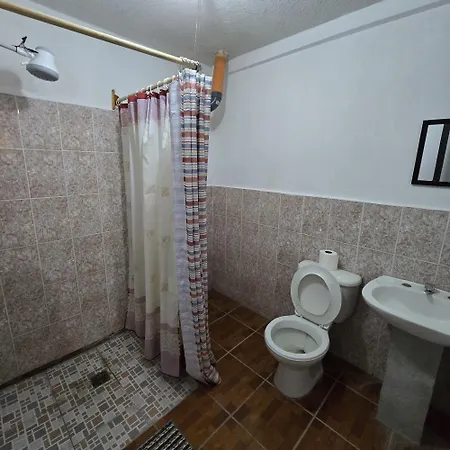 Apartamentos El Viajero Panajachel Exterior photo