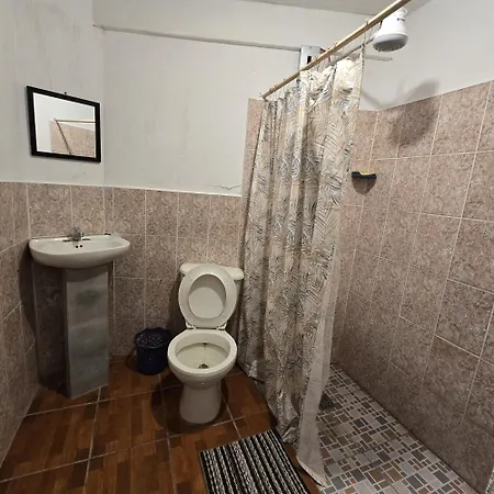 Apartamentos El Viajero Panajachel Exterior photo