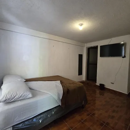 Apartamentos El Viajero Panajachel Exterior photo