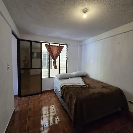 Apartamentos El Viajero Panajachel Exterior photo